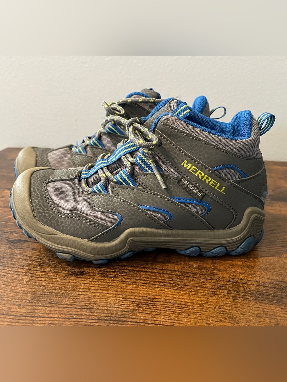 Merrell Kids Grey with Blue & Yellow Trail Sneakers 11.5
